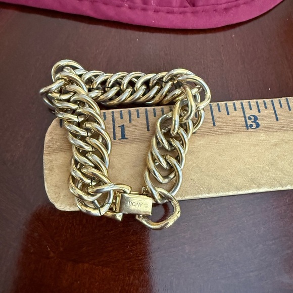 Vintage Avon Chain Bracelet - Picture 2 of 3